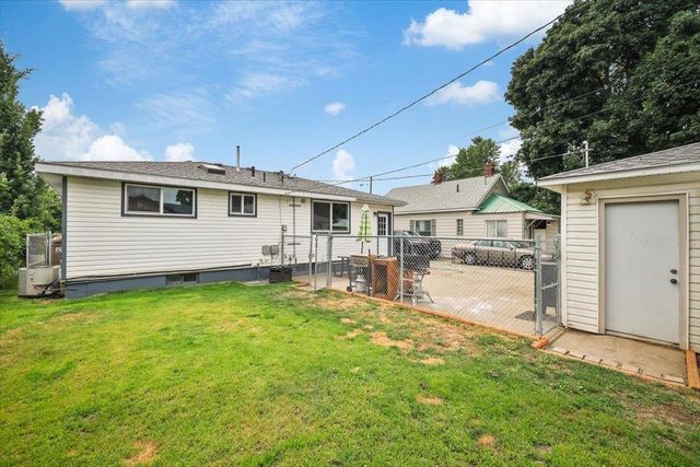 407 E Heroy Ave, Spokane, WA 99207
