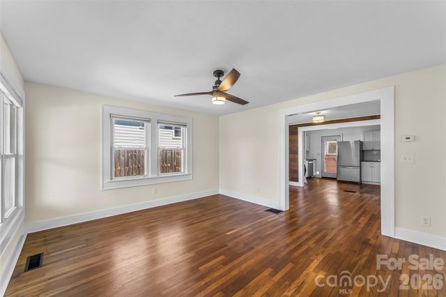 100 Bradley Street, Asheville, NC 28806