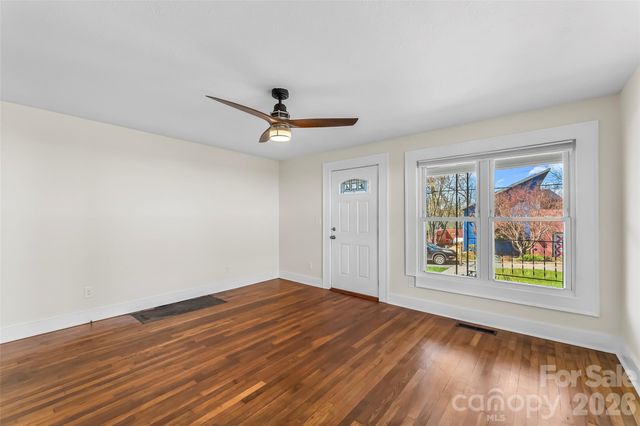 100 Bradley Street, Asheville, NC 28806