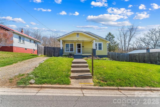 100 Bradley Street, Asheville, NC 28806