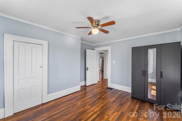 100 Bradley Street, Asheville, NC 28806