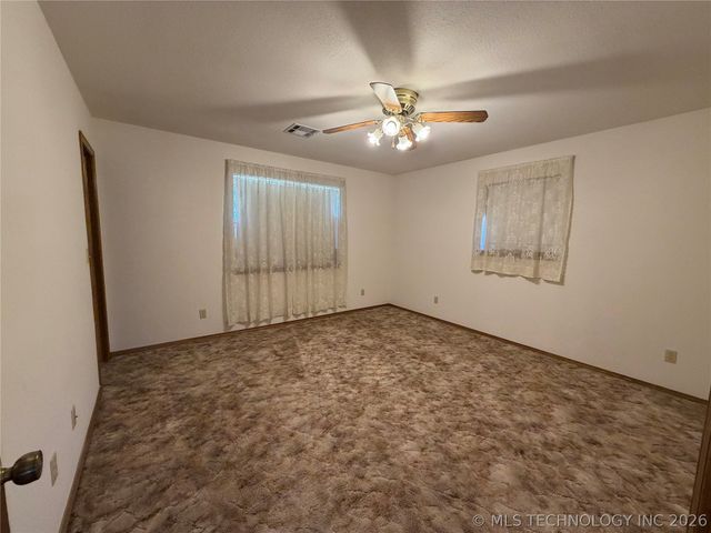 342 S Main Street, Kellyville, OK 74039