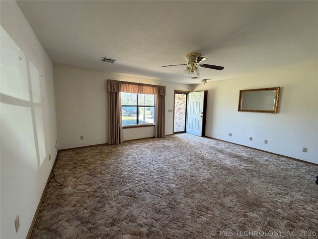 342 S Main Street, Kellyville, OK 74039