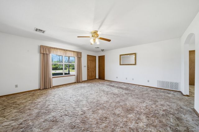 342 S Main Street, Kellyville, OK 74039