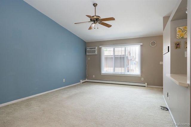 61957 Ticonderoga Drive 1, South Lyon, MI 48178