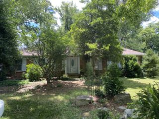 8016 Sawyer Brown Rd, Nashville, TN 37221