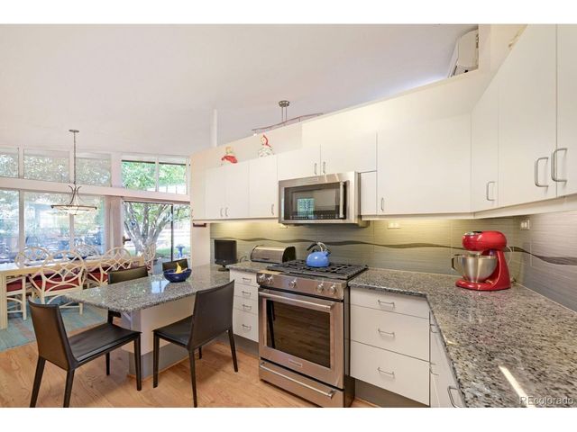 325 Mohawk Dr, Boulder, CO 80303