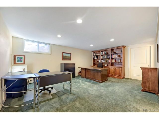 325 Mohawk Dr, Boulder, CO 80303