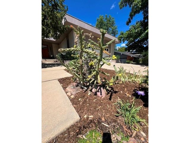 325 Mohawk Dr, Boulder, CO 80303