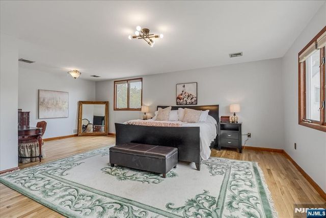 670 Swathmore Lane, Paramus, NJ 07652