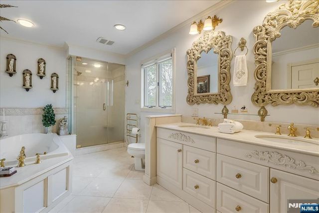 670 Swathmore Lane, Paramus, NJ 07652
