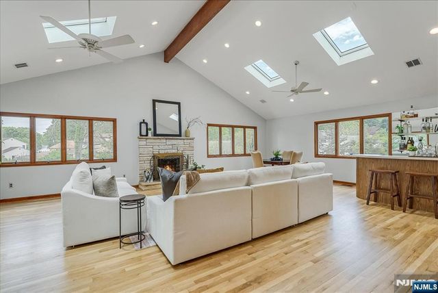 670 Swathmore Lane, Paramus, NJ 07652