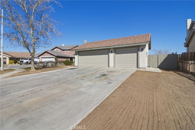 10736 Dove Court, Adelanto, CA 92301