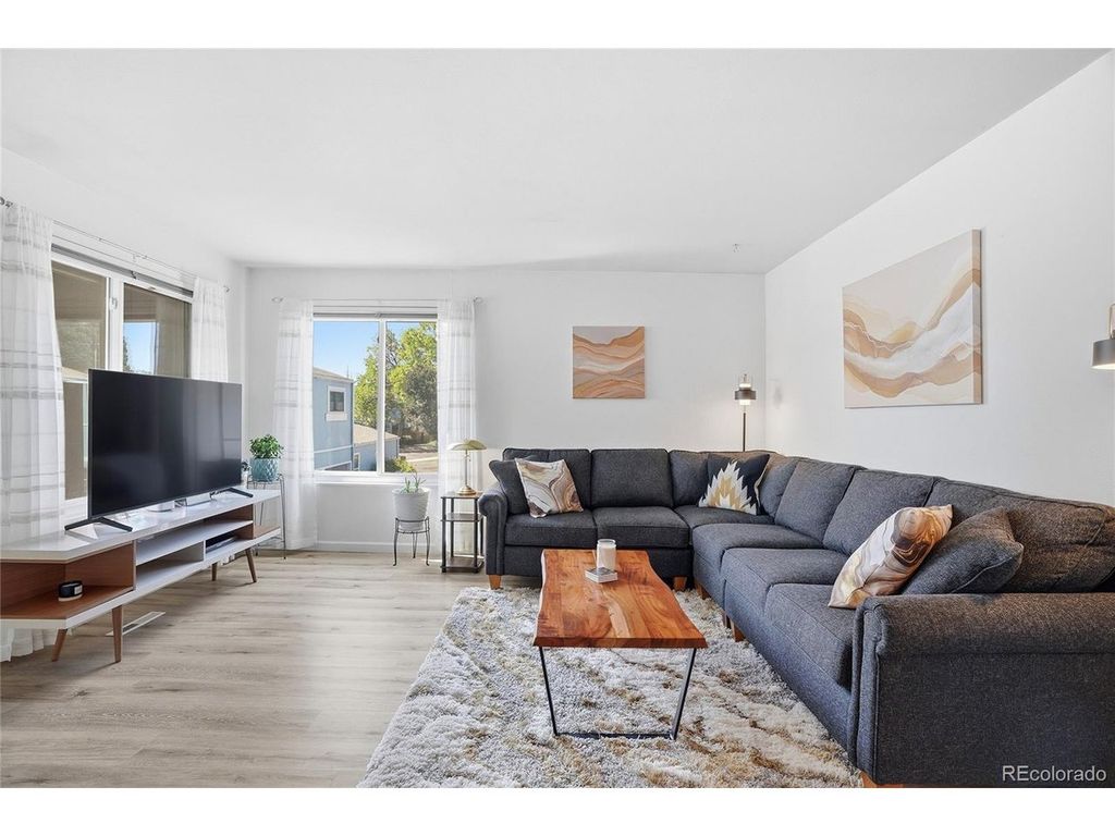 7924 Chase Cir 132, Arvada, CO 80003