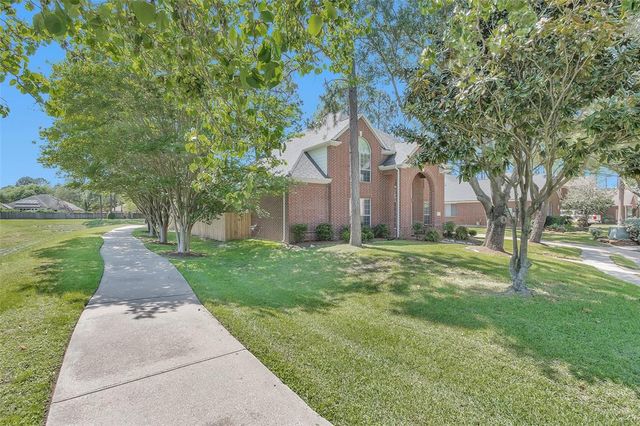 18607 Mosshill Estates Lane, Cypress, TX 77429