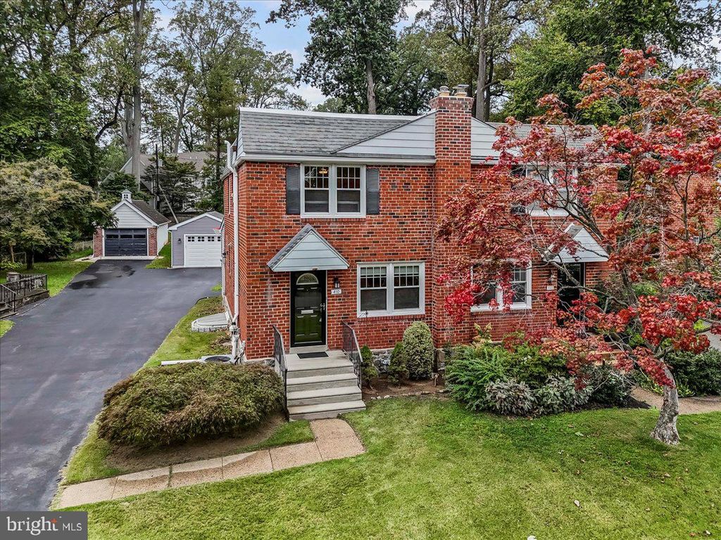 410 COUNTRY LN, Narberth, PA 19072