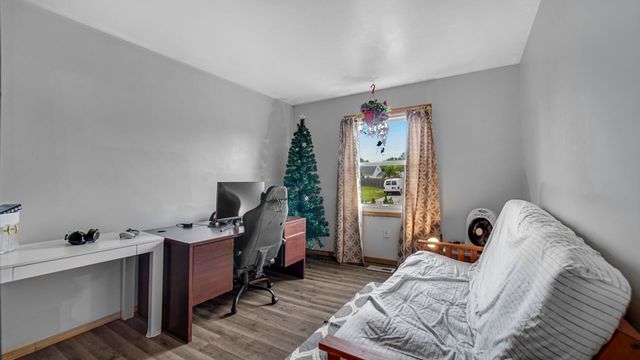 422 Saginaw Drive, Valparaiso, IN 46385