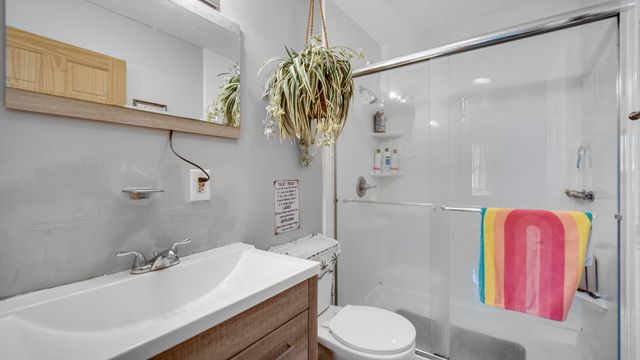 422 Saginaw Drive, Valparaiso, IN 46385