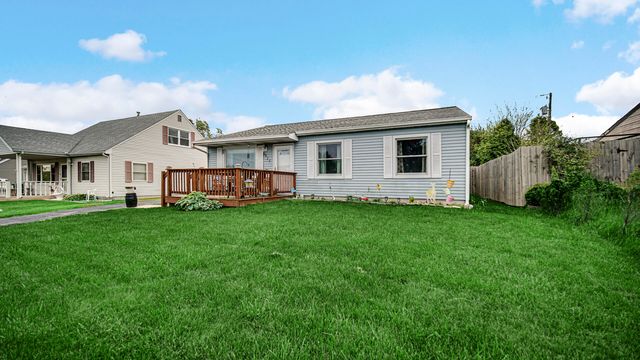 422 Saginaw Drive, Valparaiso, IN 46385