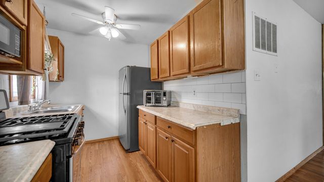 422 Saginaw Drive, Valparaiso, IN 46385