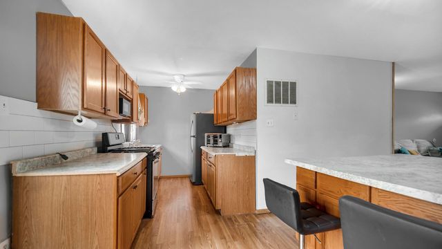 422 Saginaw Drive, Valparaiso, IN 46385