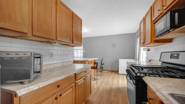 422 Saginaw Drive, Valparaiso, IN 46385