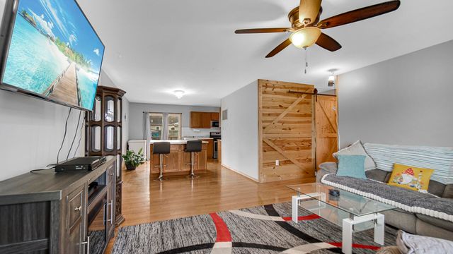422 Saginaw Drive, Valparaiso, IN 46385