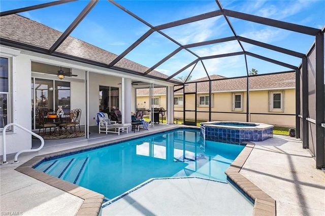 2807 SW 31st LN, Cape Coral, FL 33914
