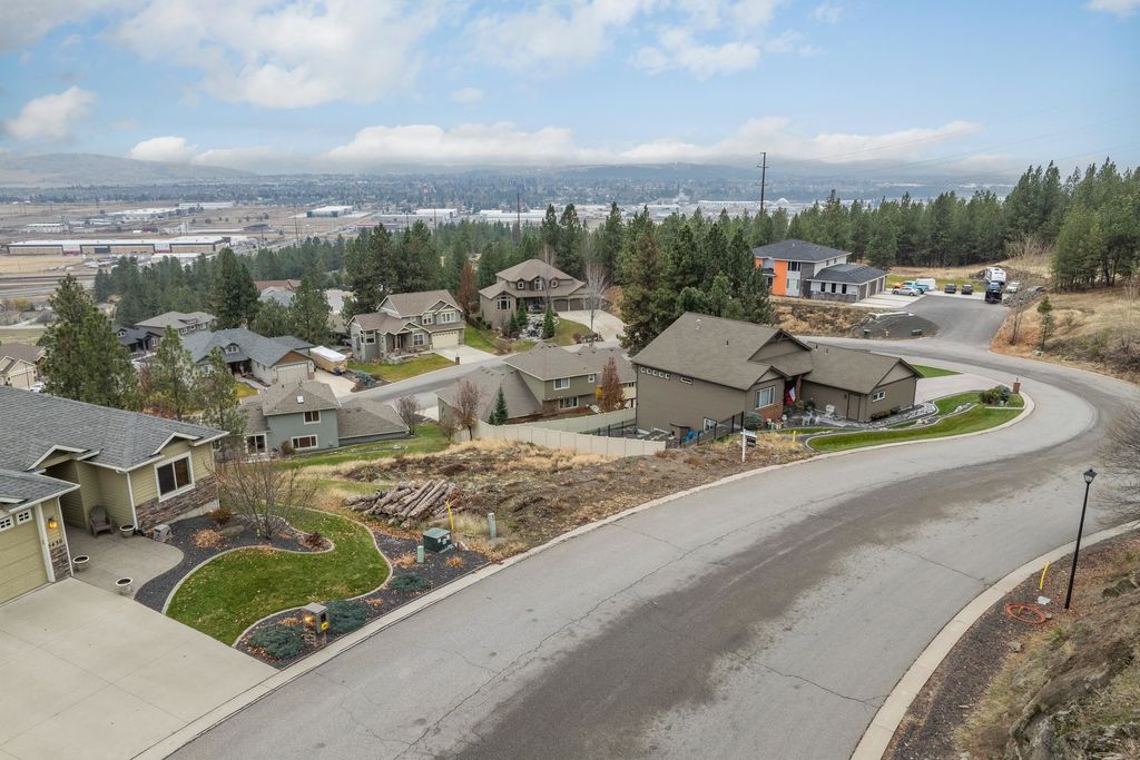 5424 N del rey Dr, Spokane, WA 99027 photo 5