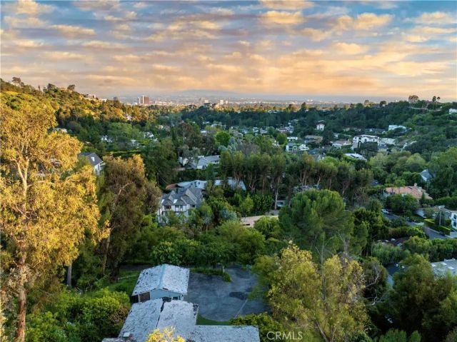 1000 N Bundy, Los Angeles, CA 90049