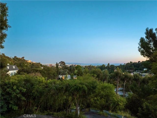 1000 N Bundy, Los Angeles, CA 90049