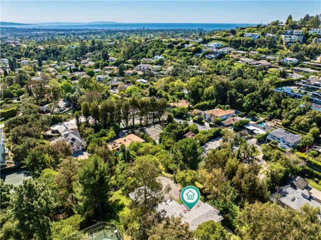 1000 N Bundy, Los Angeles, CA 90049