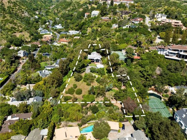 1000 N Bundy, Los Angeles, CA 90049