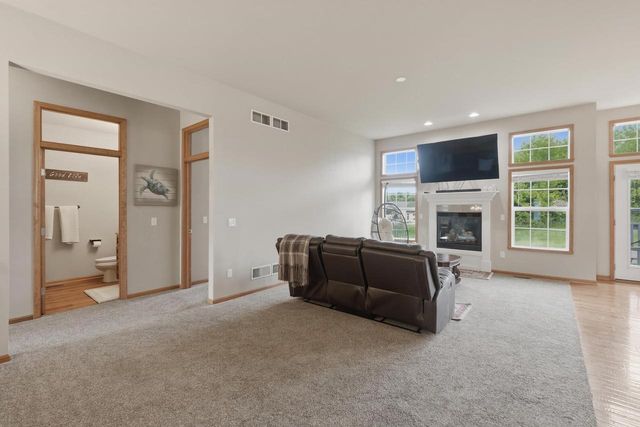 11326 N Crestwood Drive, Edgerton, WI 53534