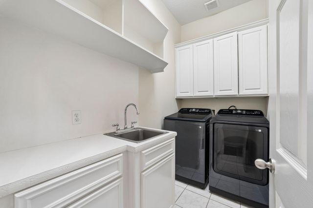 6011 Katie Leigh Lane, Sugar Land, TX 77479