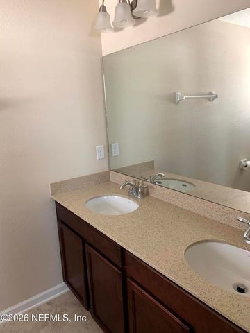 7067 EMSLEY Circle, Jacksonville, FL 32258