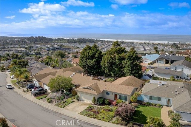 171 Surf Street, Pismo Beach, CA 93449