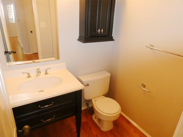 8400 JAMESTOWN DR 204, Austin, TX 78758