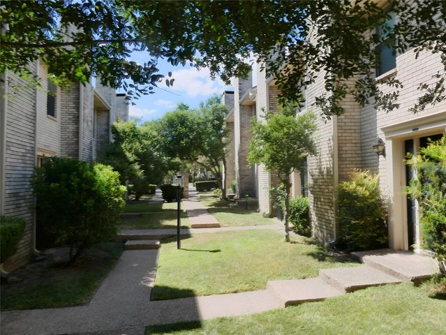8400 JAMESTOWN DR 204, Austin, TX 78758