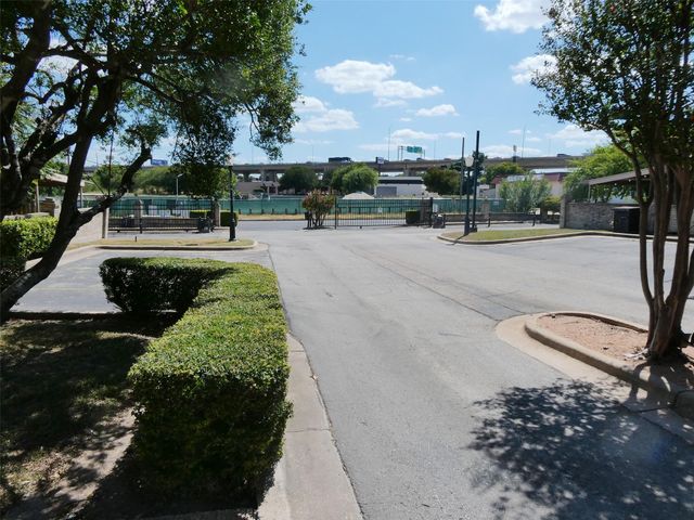 8400 JAMESTOWN DR 204, Austin, TX 78758
