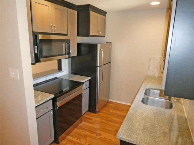 8400 JAMESTOWN DR 204, Austin, TX 78758
