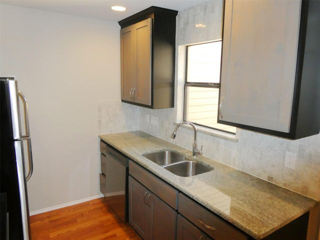 8400 JAMESTOWN DR 204, Austin, TX 78758