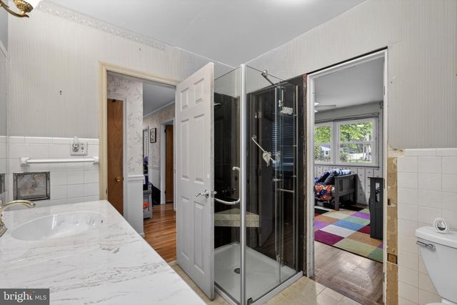 14 COOPER RUN DR, Cherry Hill, NJ 08003