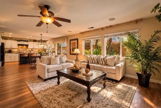 316 Spring Canyon Way, Oceanside, CA 92057