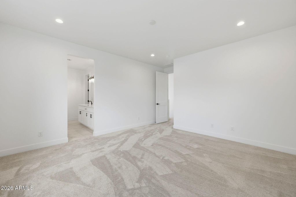 Image 12 of property listing at 2318 S Polaris Way lot 14, Flagstaff, AZ 86001