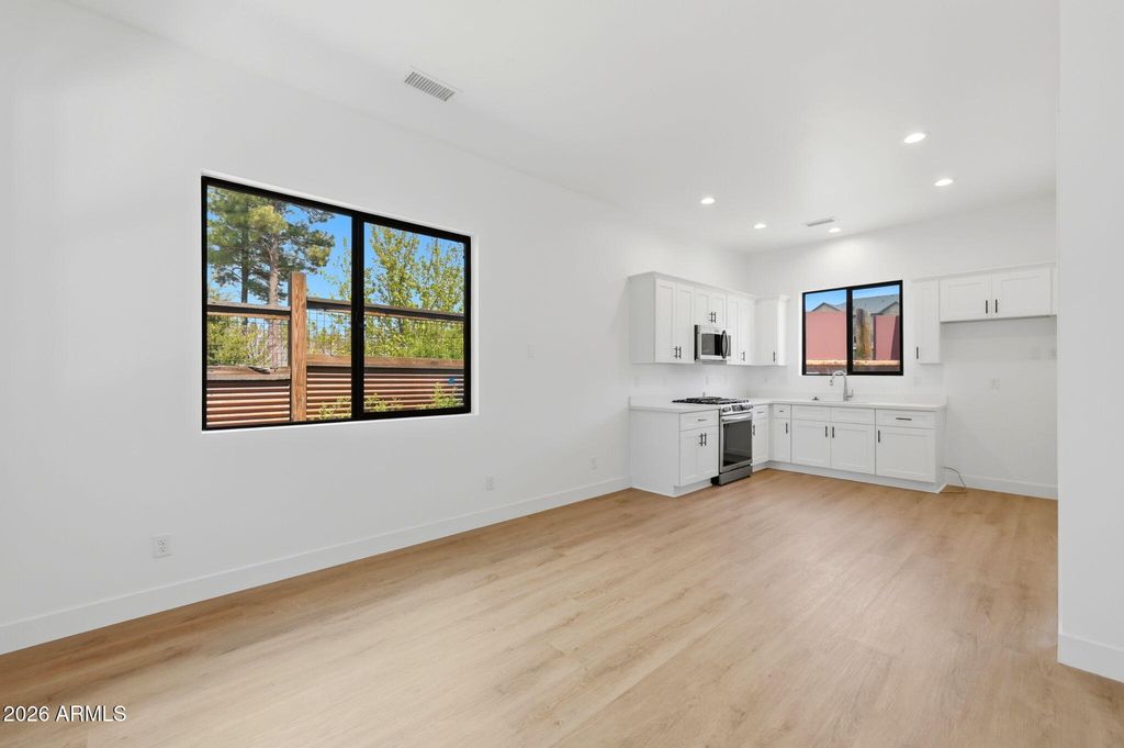 Image 26 of property listing at 2318 S Polaris Way lot 14, Flagstaff, AZ 86001