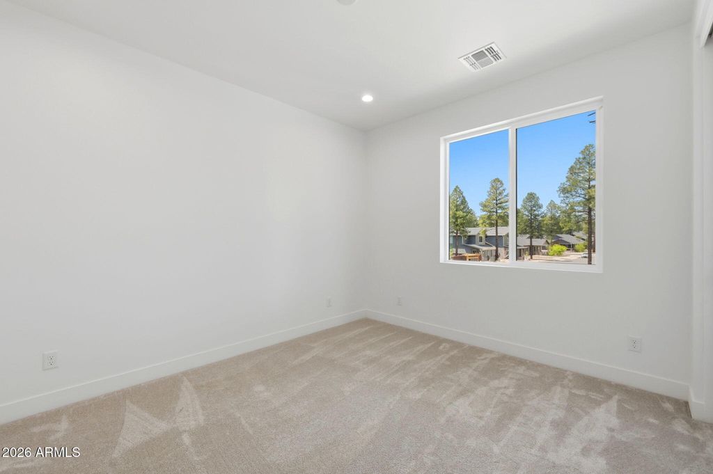 Image 6 of property listing at 2318 S Polaris Way lot 14, Flagstaff, AZ 86001