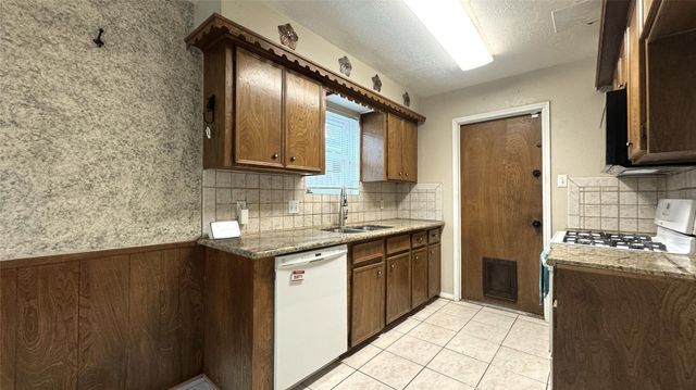 606 Nevada Street, South Houston, TX 77587