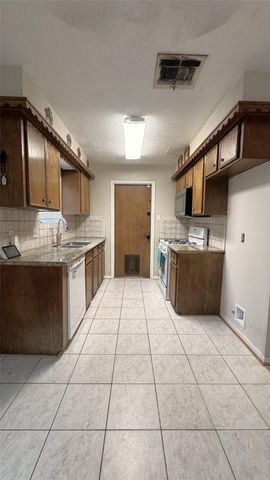 606 Nevada Street, South Houston, TX 77587
