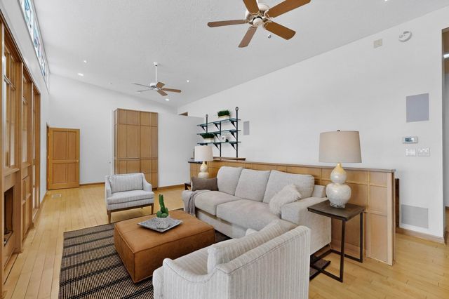 9 Sandia Heights Drive NE, Albuquerque, NM 87122